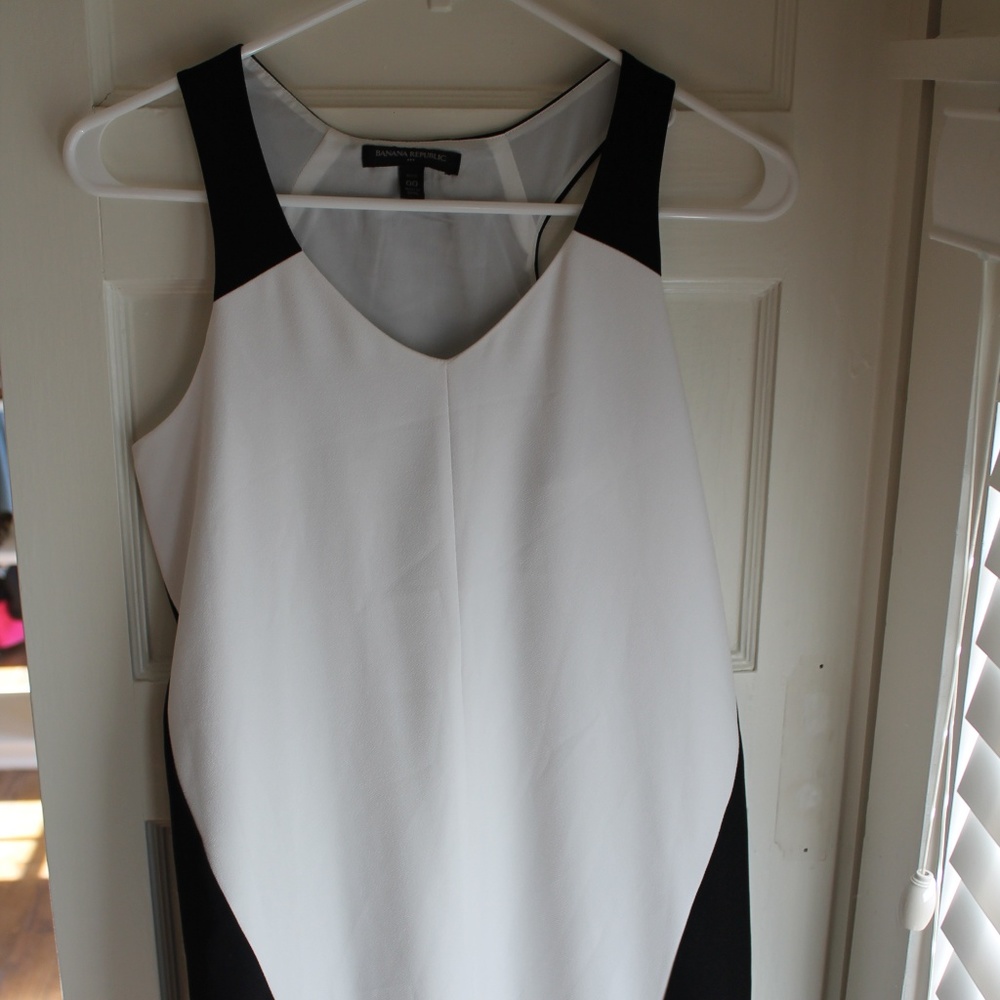 SALE!!!!❤️Black & White Dress❤️